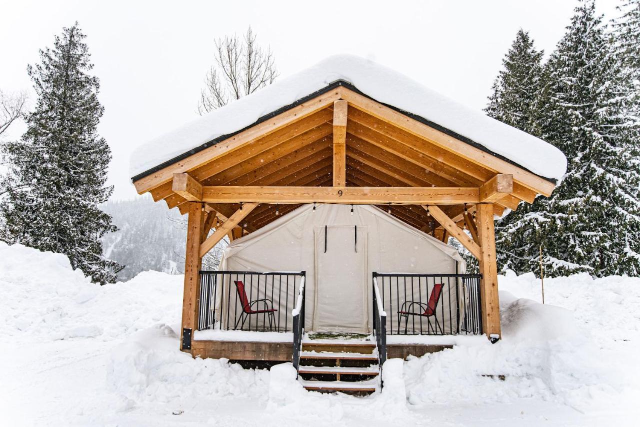 Boulder Mountain Resort Revelstoke Exteriör bild