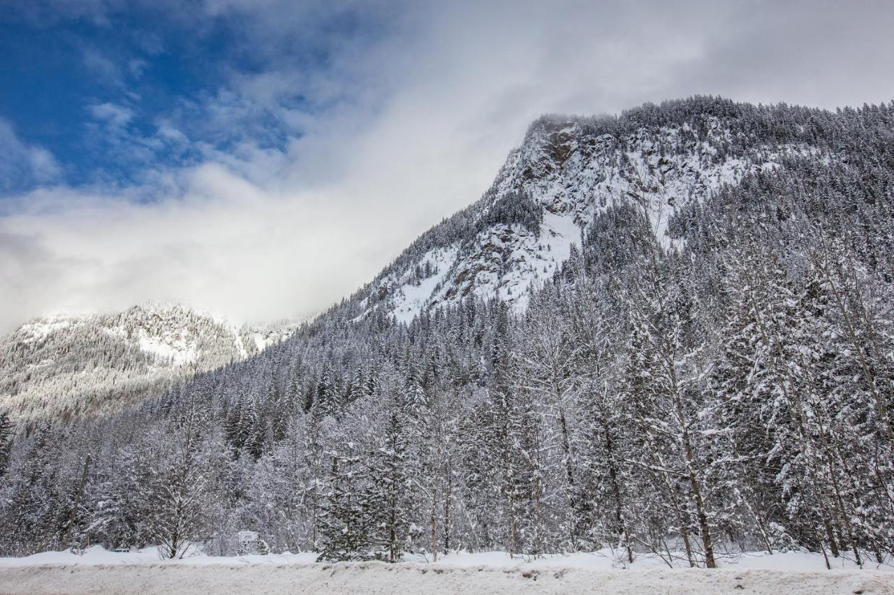 Boulder Mountain Resort Revelstoke Exteriör bild