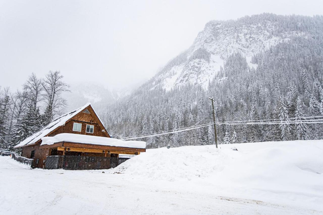 Boulder Mountain Resort Revelstoke Exteriör bild